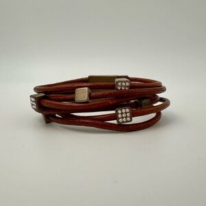 Elegant Brown Leather Bracelet with Copper and Rhinestone Accents